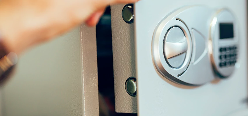 Fingerprint Safe Openers in Berkeley, CA